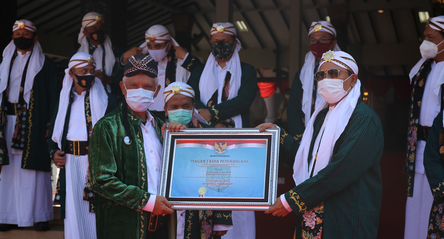 Penghargaan SAKIP dilaksanakan bertepatan dengan Hari Jadi Kabupaten Pasuruan yang ke-1091